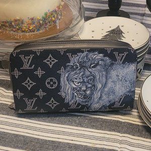 Louis Vuitton Chapman Savane Lion Limited Edition zippy xl wallet